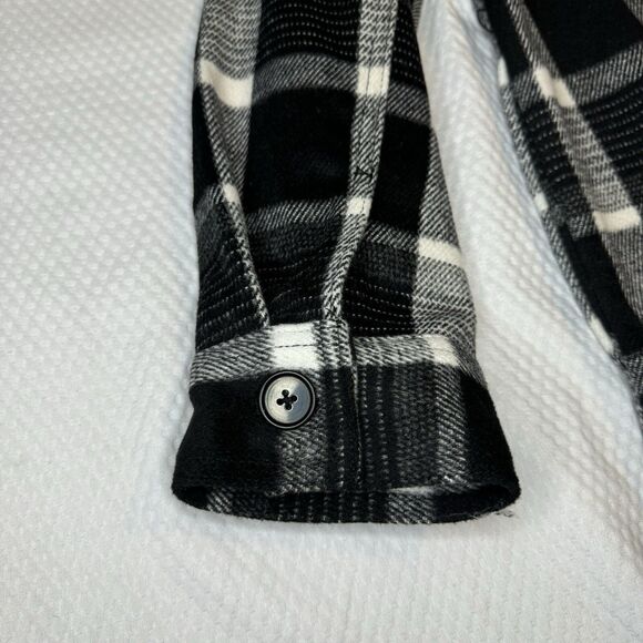 OLD NAVY Black Plaid Soft Brushed Shacket Wool Jacket Pockets Women’s Large L - Picture 9 of 14